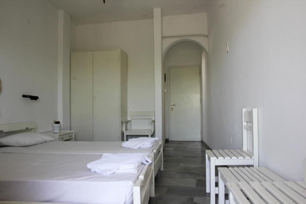 Hotel Zannet ปาริเกีย ภายนอก รูปภาพ