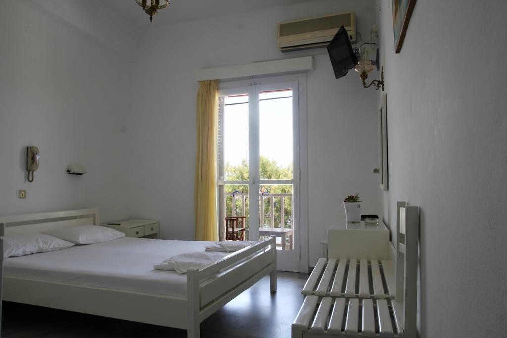 Hotel Zannet ปาริเกีย ภายนอก รูปภาพ